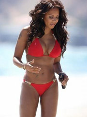 Stunning melanie brown in hot re bikini on the beach