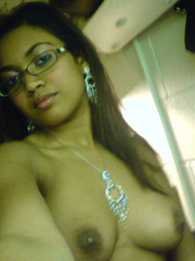 Big boobed indian amateur babe making hot selfshot xxx pics.